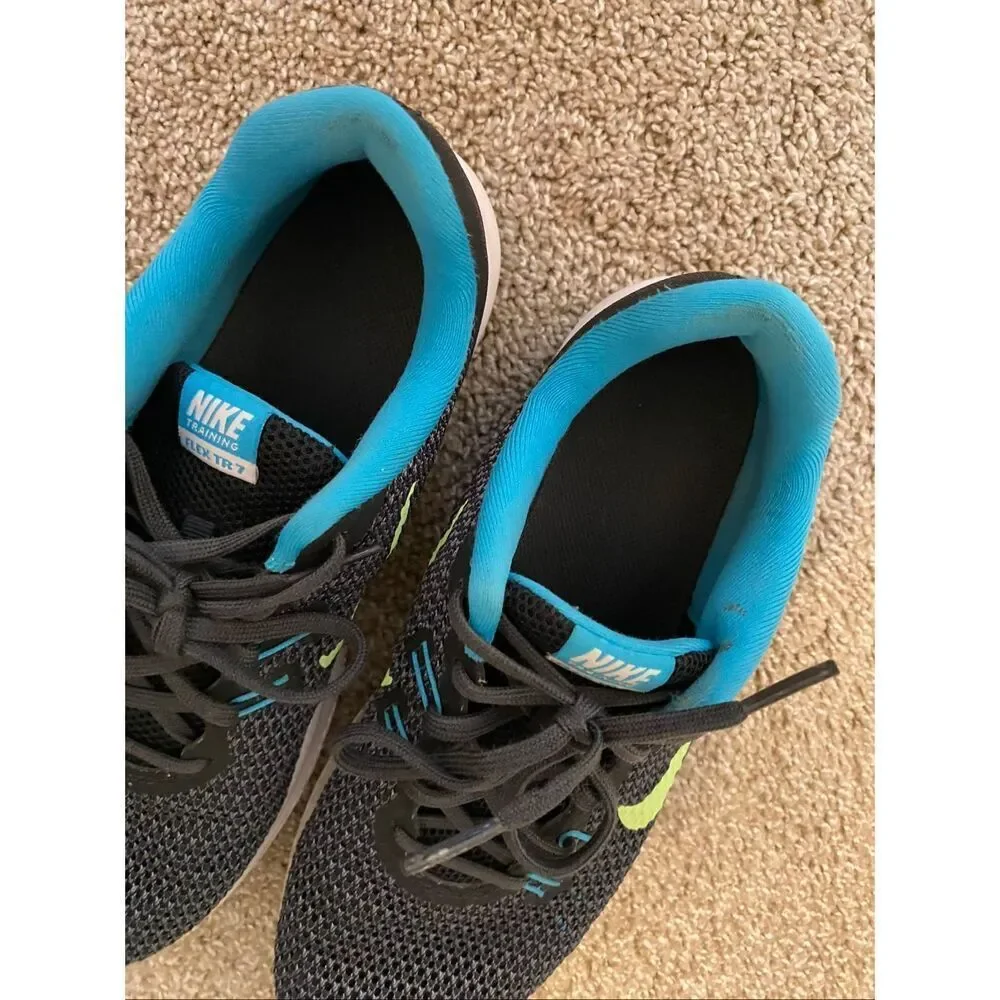 Nike Flex TR 7 cross training shoes size women’s 8.5